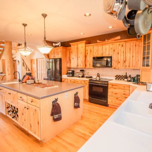 GOURMET KITCHEN
