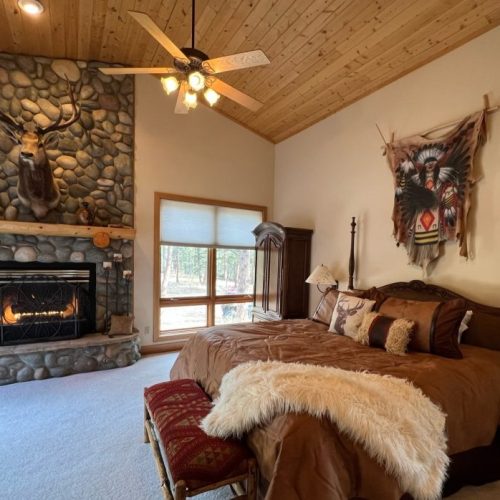 MAIN LEVEL MASTER SUITE