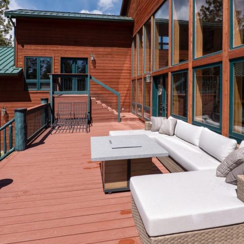 WRAPAROUND PORCHES